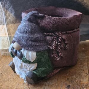 Gnome planter